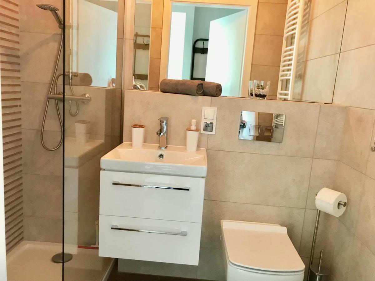 Apartament Antoniny Leszno  Exteriör bild